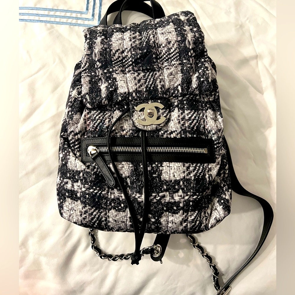 Chanel nylon tweed backpack - reduced - Picture 2 of 7